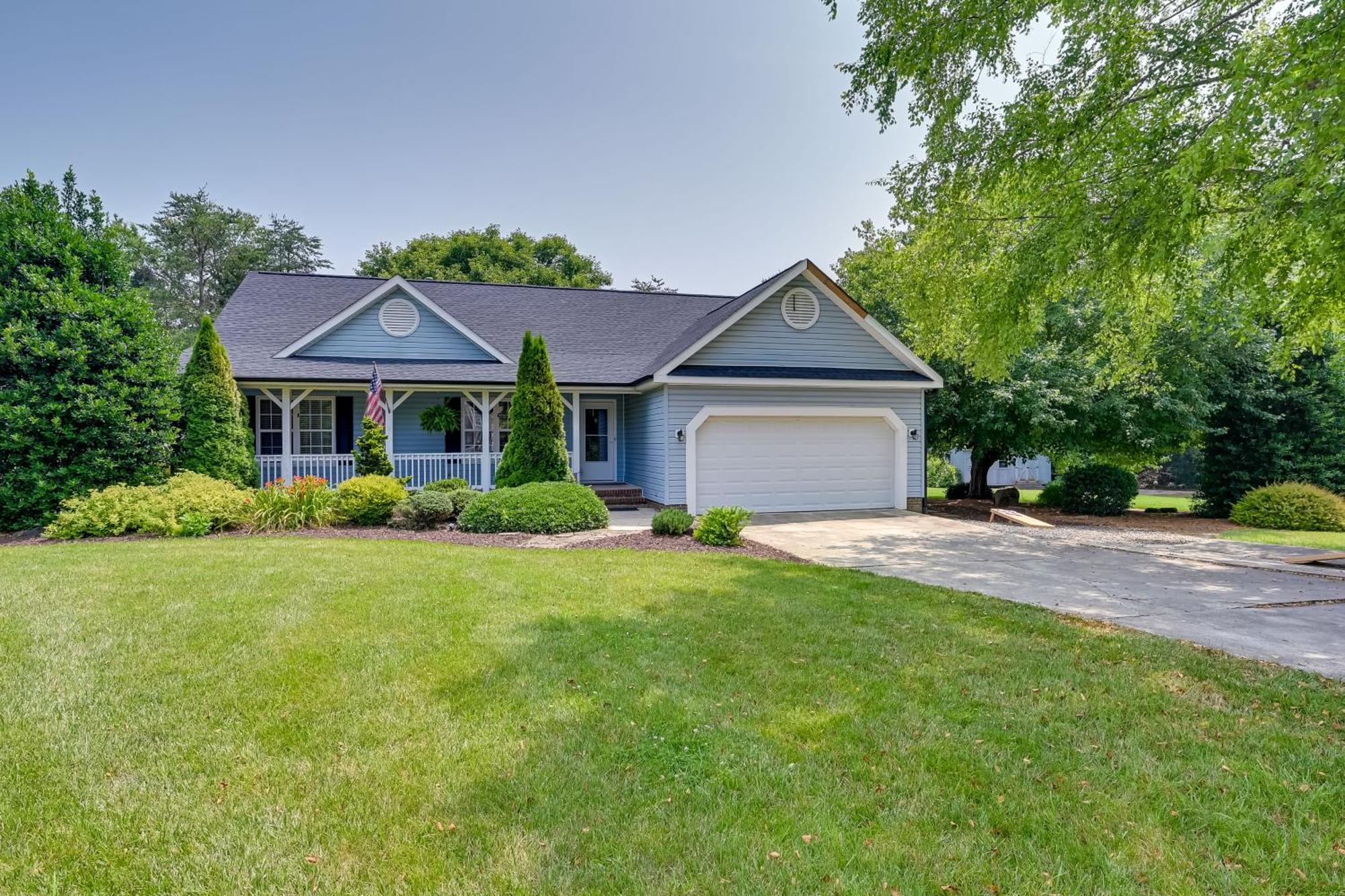 Family Home With Pool About 11 Mi To Greensboro Monticello Exterior photo